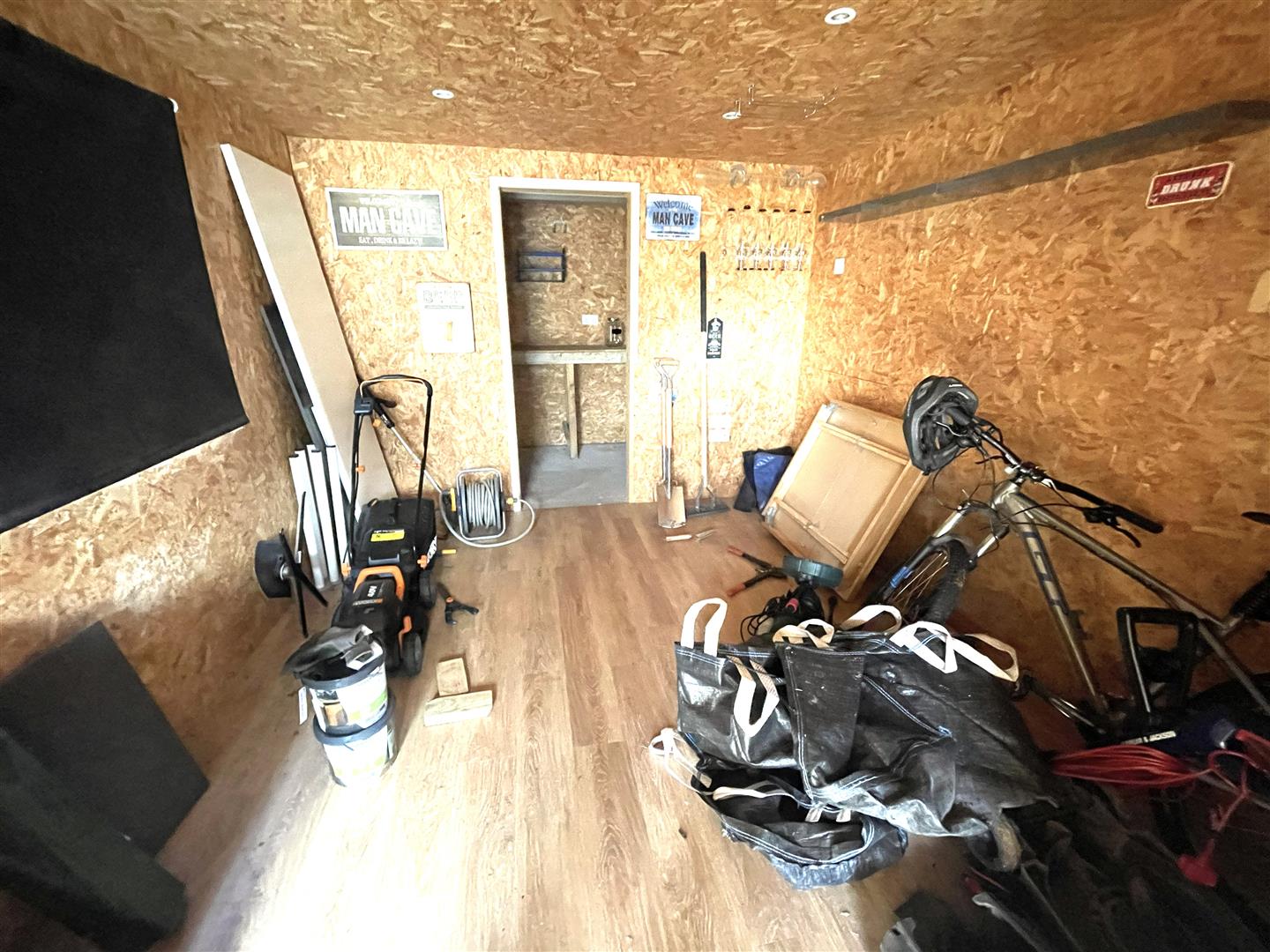 Brynllwchwr Road, Loughor, Swansea, SA4 6SQ